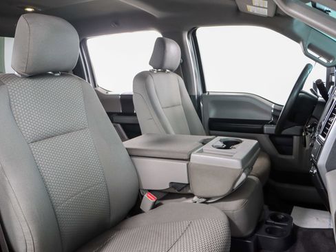 Used 2015 Ford F150 XLT image 26