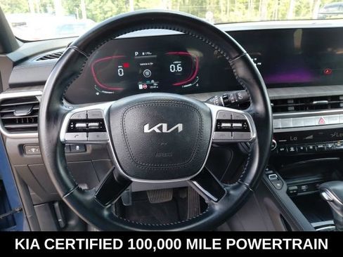 Certified 2024 Kia Telluride EX w/ EX Captain's Chair Package FWD image 11