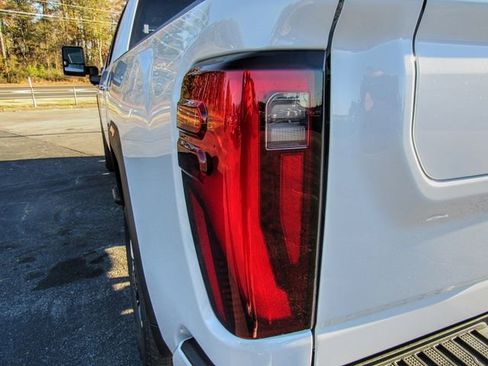 New 2026 GMC Sierra 2500 Denali image 8