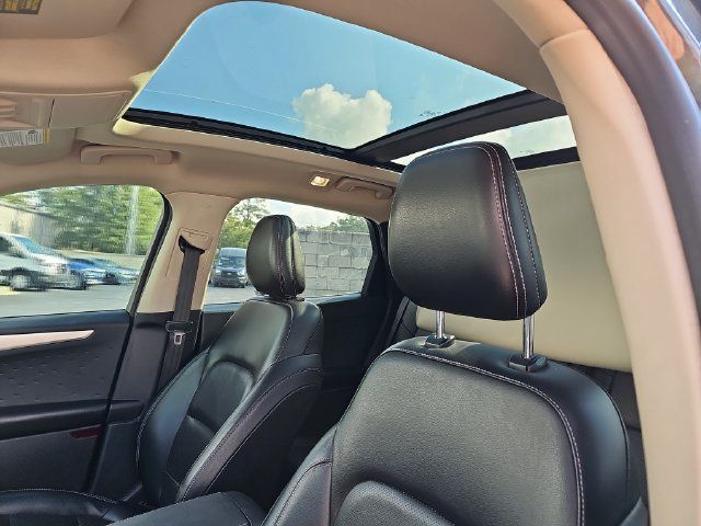 Used 2020 Ford Escape SEL FWD image 10
