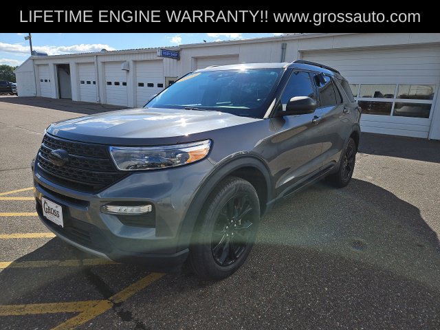 Used 2023 Ford Explorer XLT w/ Equipment Group 202A AWD/4WD image 4