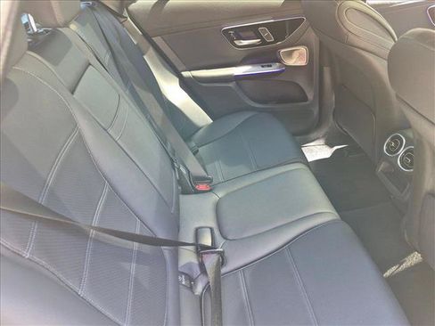 Used 2023 Mercedes-Benz GLC 300 4MATIC image 21