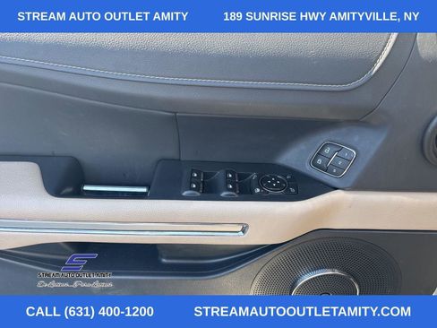 Used 2022 Ford Expedition Max Limited image 31