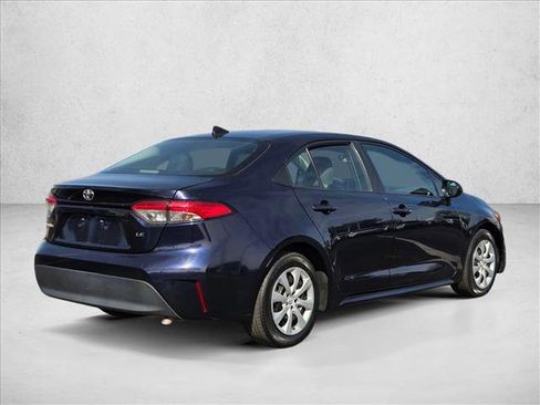 Used 2023 Toyota Corolla LE image 5