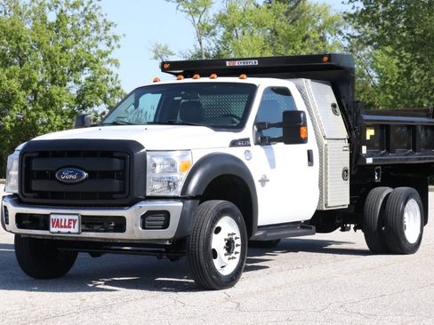 Used 2016 Ford F550 2WD Regular Cab Super Duty image 4