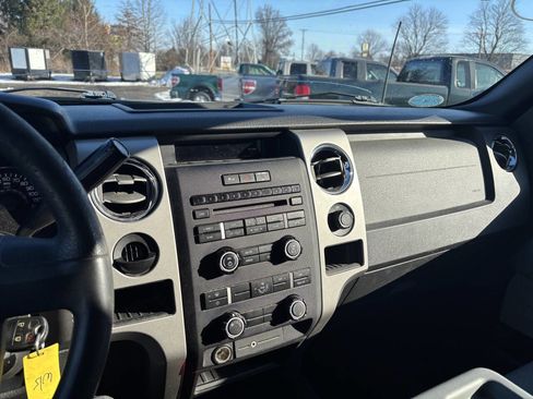 Used 2011 Ford F150 XLT image 7