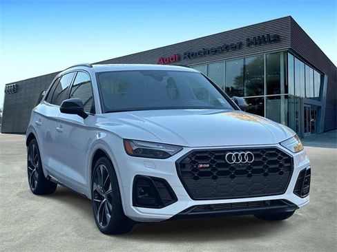 Used 2021 Audi SQ5 Prestige w/ Prestige Package image 7