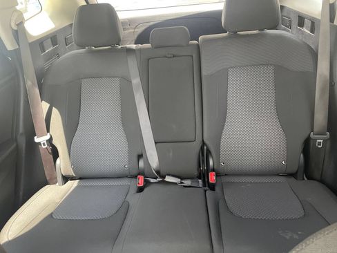 Used 2025 Kia Sportage LX FWD image 37
