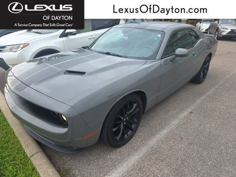 Used 2017 Dodge Challenger SXT Plus RWD image 1