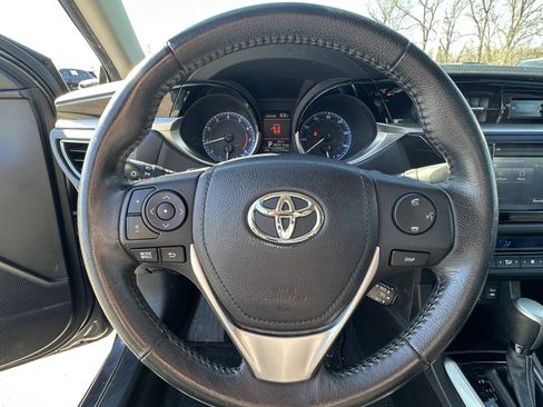 Used 2015 Toyota Corolla S Premium image 19