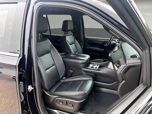 Used 2023 Chevrolet Tahoe LT w/ Luxury Package AWD/4WD image 33