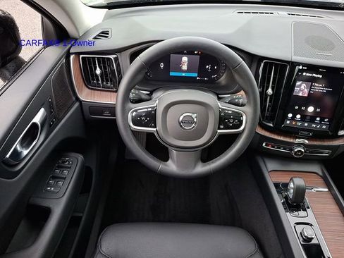 Certified 2023 Volvo XC60 B5 Plus w/ Protection Package Premier image 13