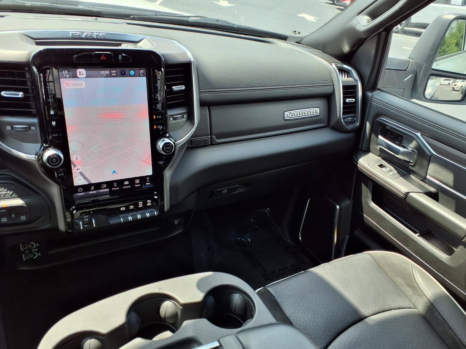 Used 2026 RAM 2500 Laramie AWD/4WD image 4