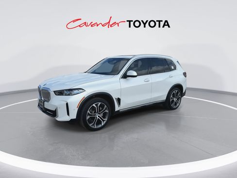 Used 2026 BMW X5 sDrive40i w/ Premium Package RWD image 4
