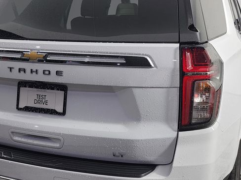 Used 2022 Chevrolet Tahoe LT w/ Luxury Package image 10