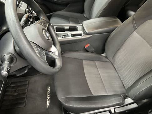 Used 2025 Nissan Sentra SV FWD image 10