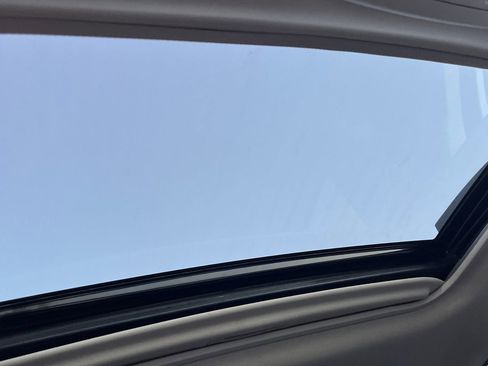 Used 2015 Subaru Outback 2.5i Limited image 16