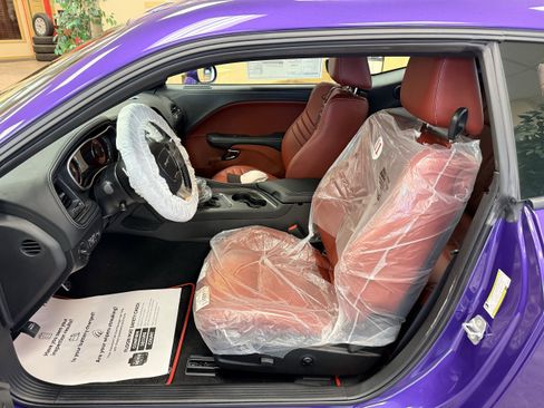 Used 2023 Dodge Challenger SRT Hellcat image 6