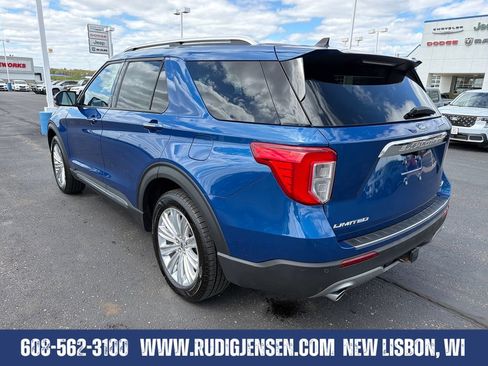 Used 2023 Ford Explorer Limited w/ Equipment Group 301A AWD/4WD image 3