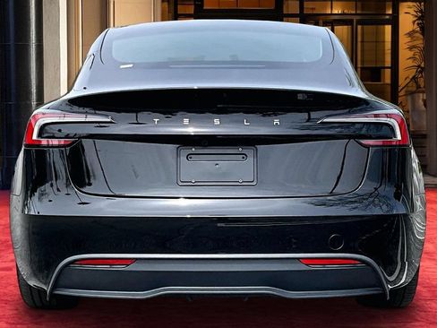 Used 2025 Tesla Model 3 Long Range RWD image 5