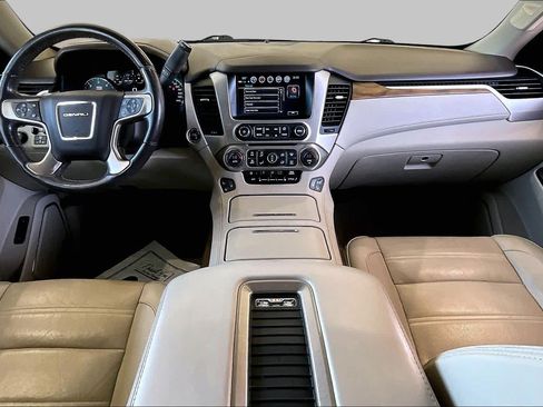 Used 2020 GMC Yukon XL Denali w/ Open Road Package AWD/4WD image 16
