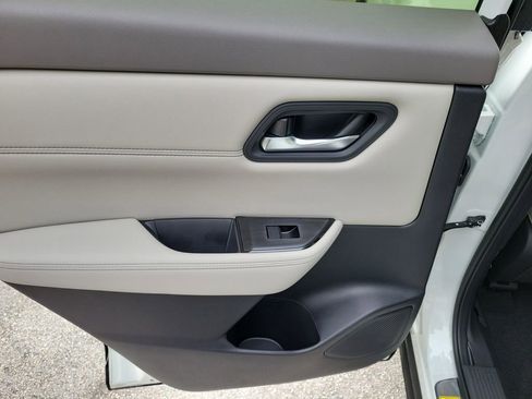 New 2026 Nissan Rogue SV FWD image 15