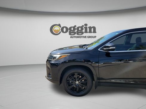 Used 2019 Toyota Highlander SE AWD/4WD image 31