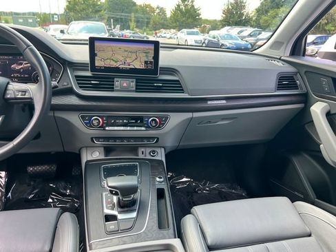 Used 2019 Audi Q5 Prestige w/ Prestige Package AWD/4WD image 14