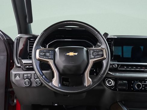Used 2024 Chevrolet Silverado 2500 High Country w/ Technology Package AWD/4WD image 9