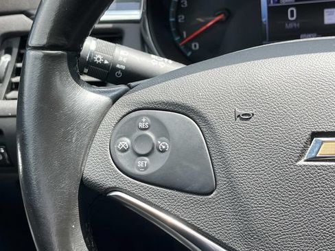 Used 2018 Chevrolet Impala Premier FWD image 17