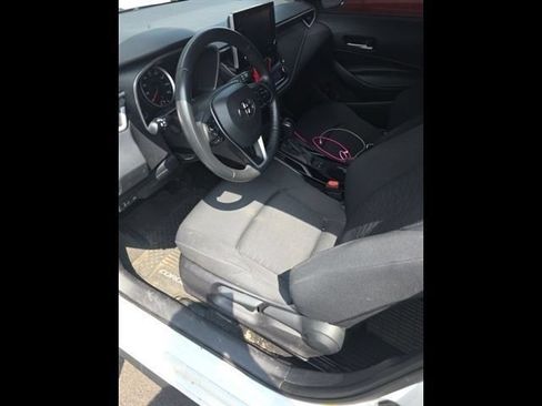 Used 2022 Toyota Corolla SE FWD image 1