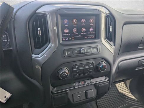 Used 2020 Chevrolet Silverado 1500 Custom w/ Custom Value Package AWD/4WD image 15
