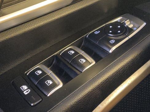 Used 2022 Kia Telluride S FWD image 27