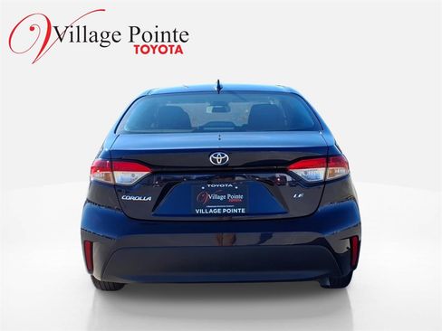 Used 2024 Toyota Corolla LE image 5