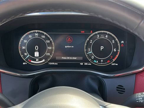 Certified 2024 Jaguar F-PACE R-Dynamic S image 16