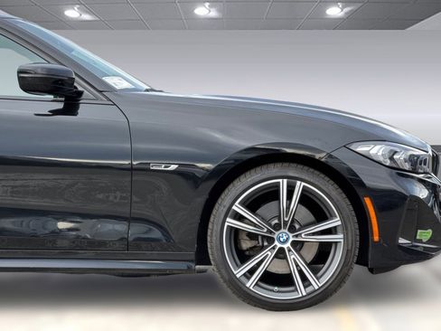 Used 2023 BMW 330e w/ Premium Package image 34