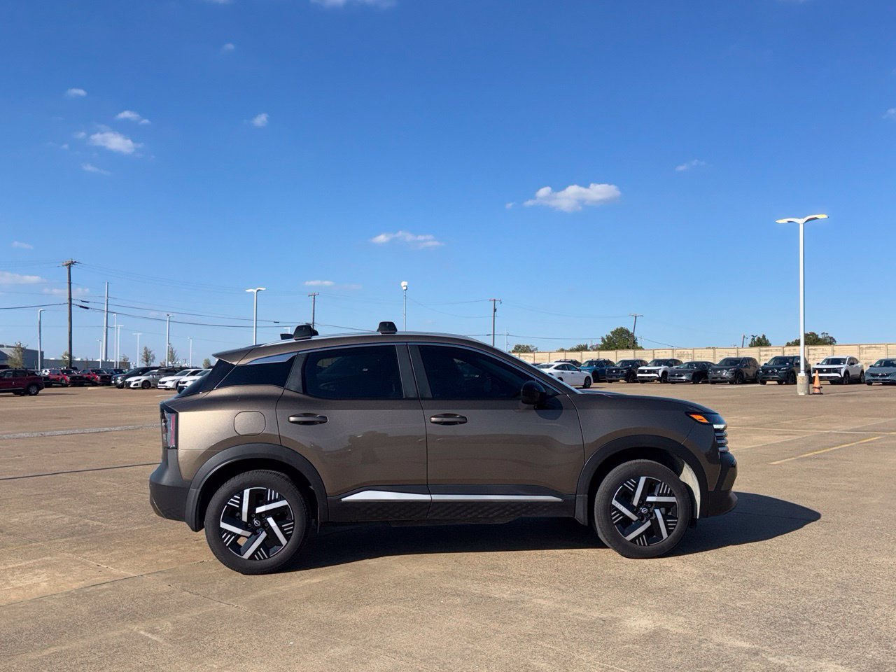 Used 2026 Nissan Kicks SV w/ Cold Weather Package FWD image 32