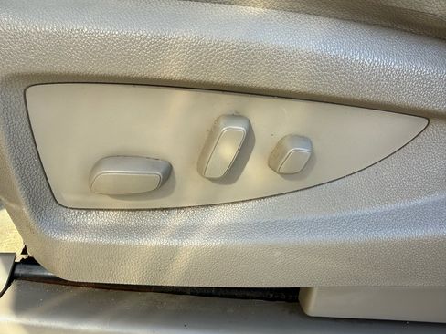 Used 2015 Chevrolet Tahoe LT w/ Luxury Package image 12