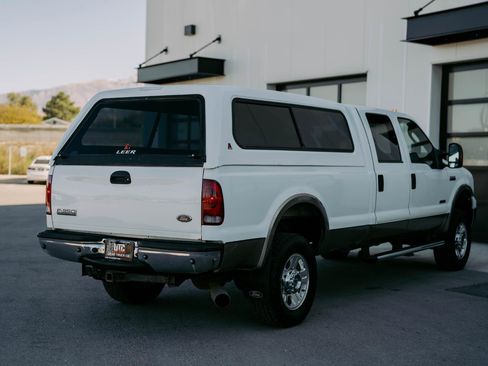 Used 2005 Ford F350 Lariat image 7