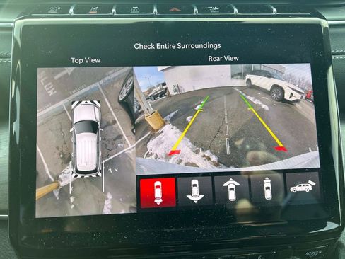 New 2025 Jeep Grand Cherokee Overland w/ Adv Protech Group III image 12