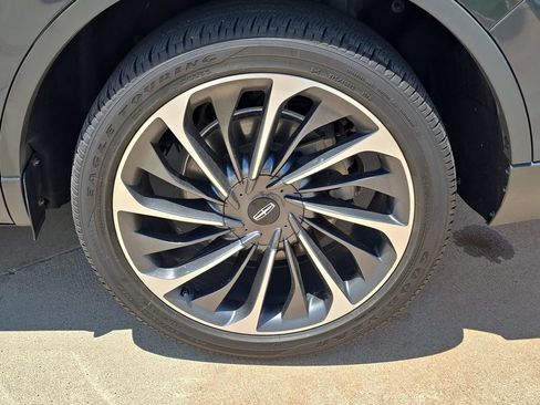 Used 2022 Lincoln Aviator Reserve w/ Equipment Group 201A AWD/4WD image 34