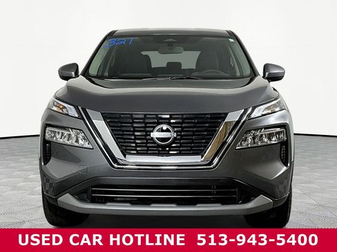 Used 2023 Nissan Rogue SV image 2