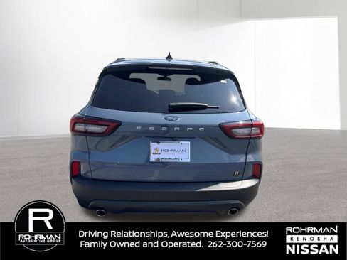 Used 2025 Ford Escape ST-Line FWD image 5