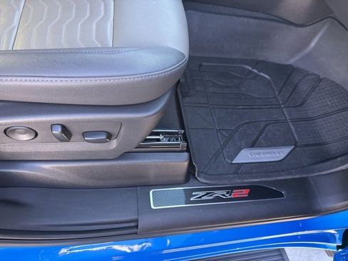 Used 2025 Chevrolet Silverado 1500 ZR2 w/ Technology Package image 36