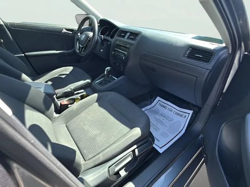 Used 2015 Volkswagen Jetta S FWD image 9