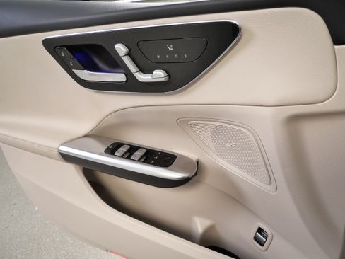 Certified 2023 Mercedes-Benz C 300 4MATIC Sedan image 31
