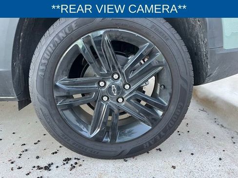 Used 2025 Chevrolet Trax ACTIV w/ Sunroof Package image 4