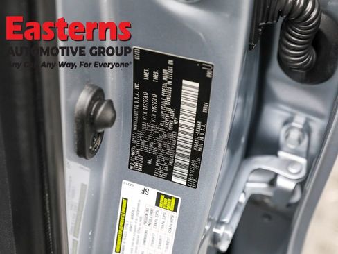 Used 2023 Toyota Corolla Cross LE image 33