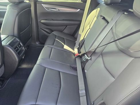 New 2026 Cadillac XT5 Luxury image 12