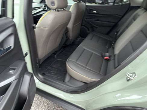 New 2026 Chevrolet Trax ACTIV w/ Sunroof Package FWD image 19